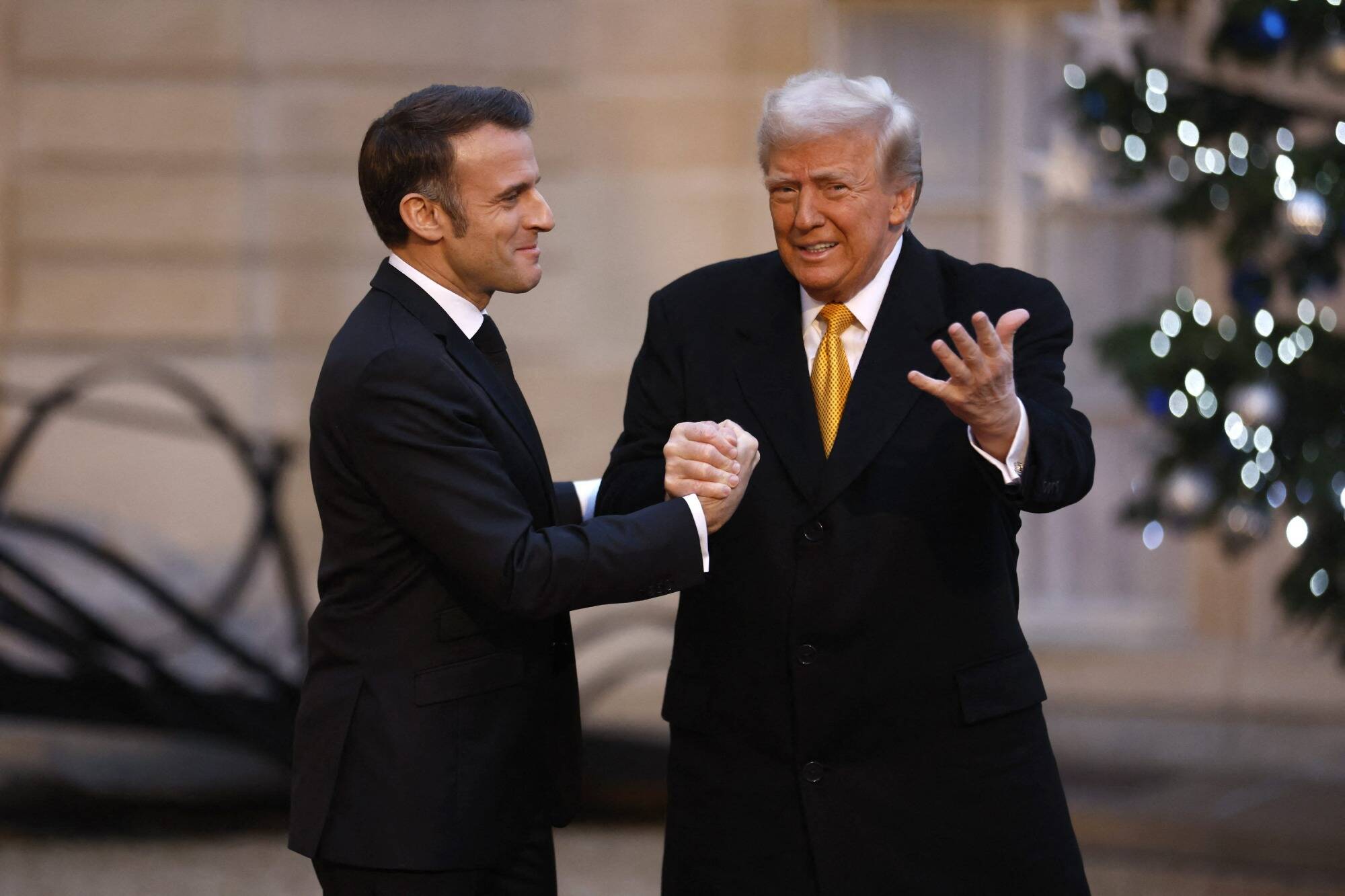 Réouverture de Notre-Dame: Macron, Trump et Zelensky en réunion trilatérale à l'Elysée... suivez la cérémonie en direct