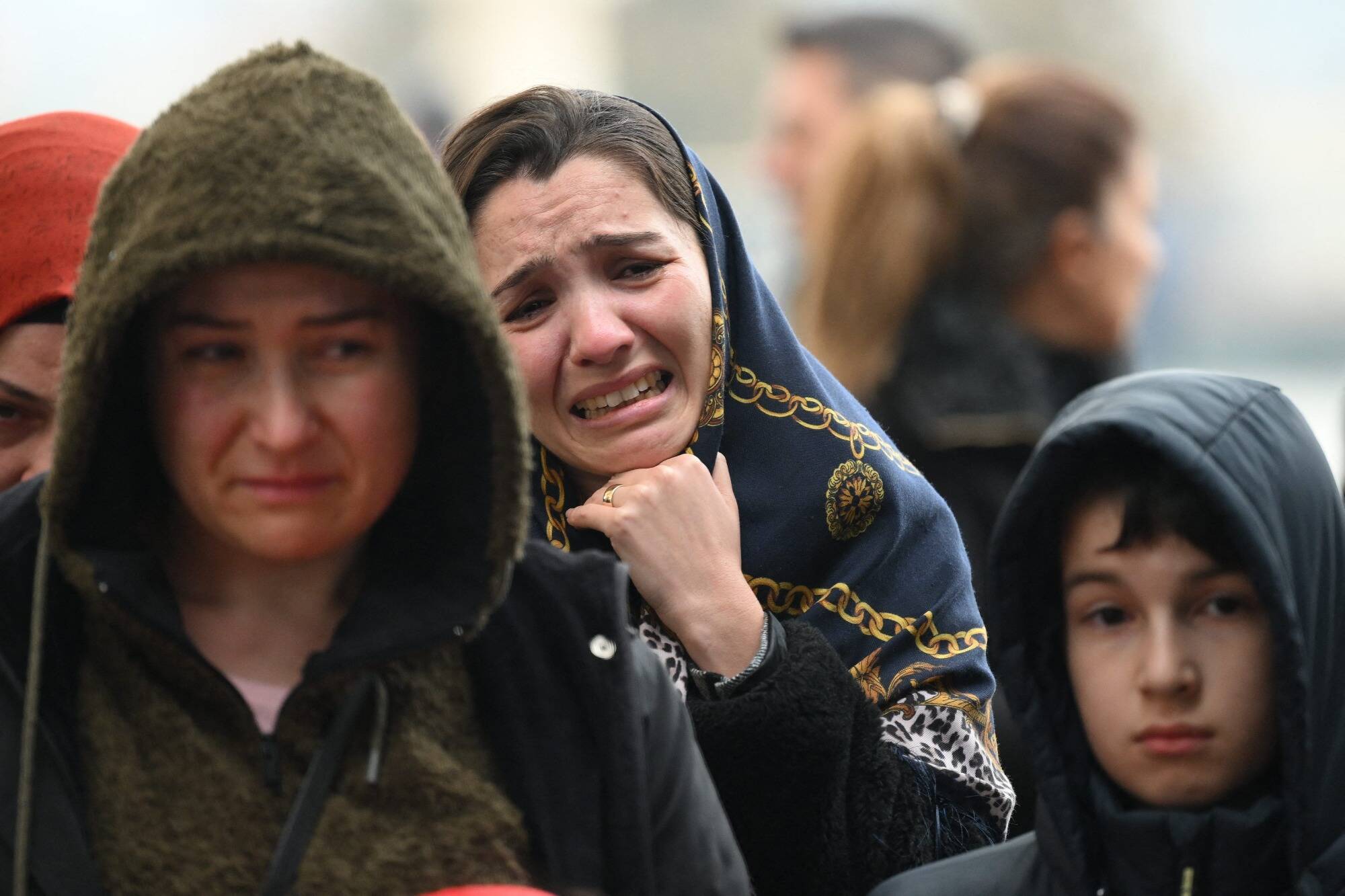 "Elle a paniqué et s'est jetée dans le vide": des témoins décrivent des scènes d'horreur après l'incendie qui a fait 76 morts dans un hôtel en Turquie