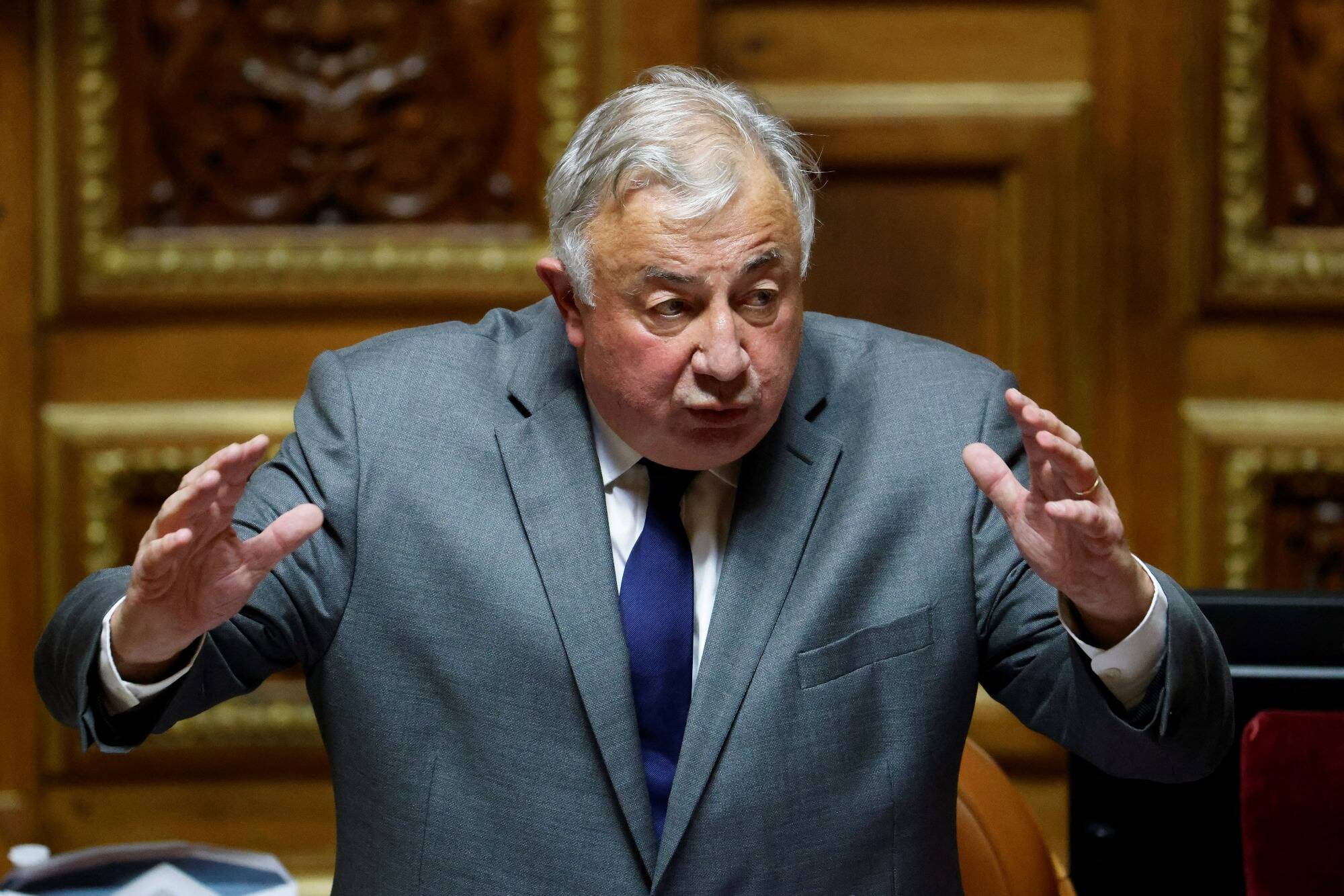 Le président du Sénat Gérard Larcher appelle Macron à "une attitude nouvelle" dans sa manière de gouverner