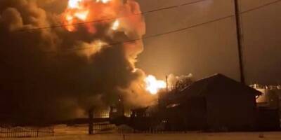 Guerre en Ukraine en direct: un dépôt de pétrole en flammes en Russie après une attaque de drone