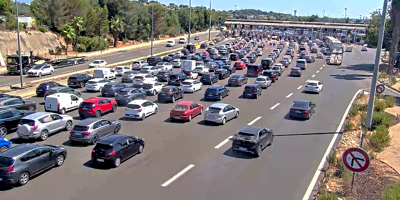 Un accident sur l'A8 en direction de l'Italie ralentit fortement la circulation: le temps de parcours rallongé d'une cinquantaine de minutes