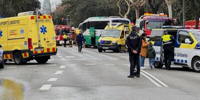 50 blessés, avenue fréquentée... ce que l'on sait après la collision entre deux autocars à Barcelone