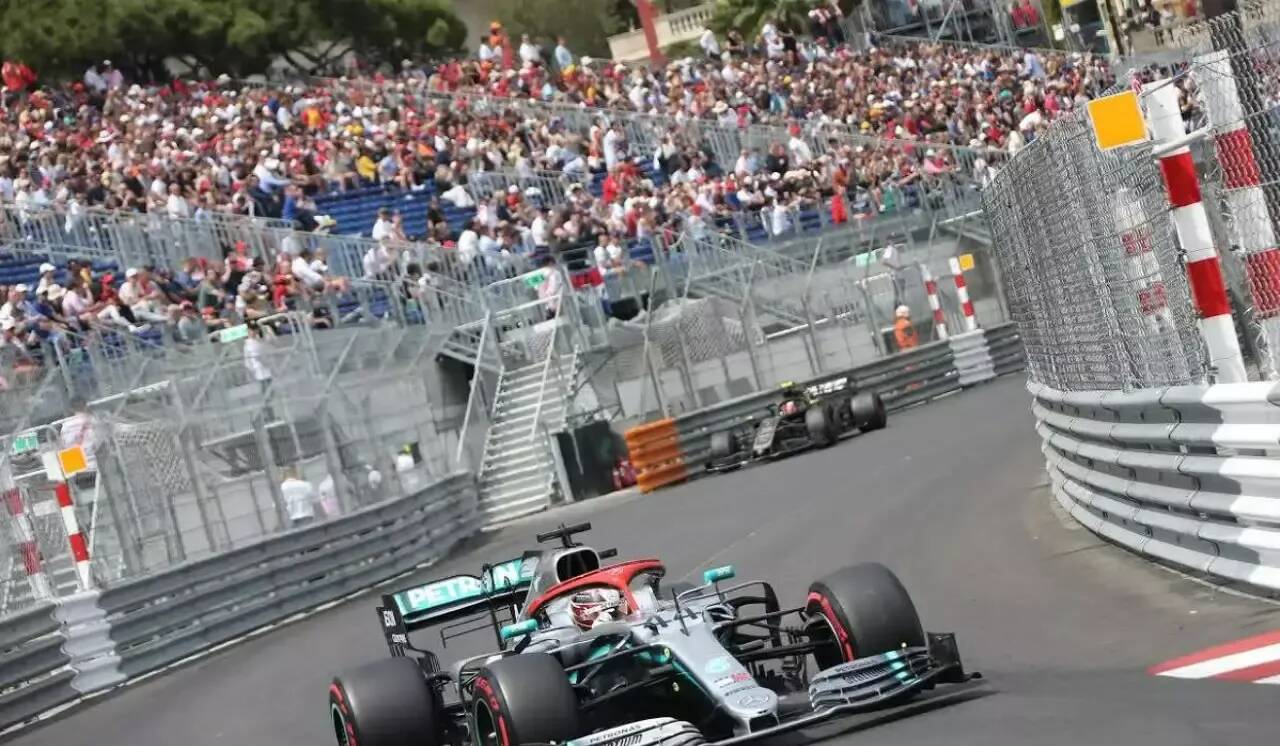 Monaco se prépare pour le Grand Prix : tout ce qu'il faut savoir sur le montage nocturne des stands qui va bientôt débuter