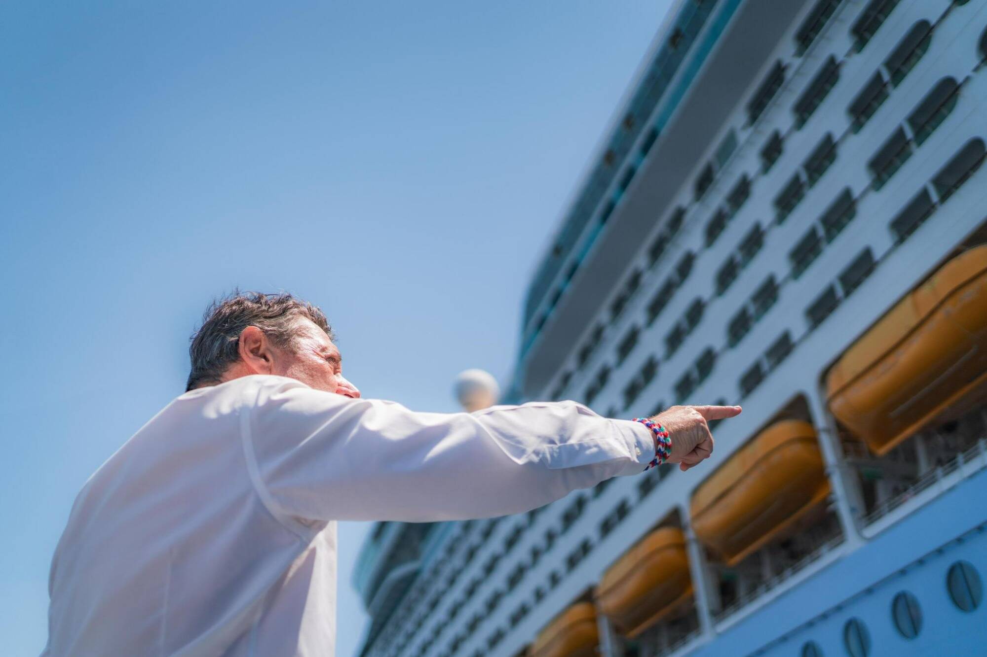 Christian Estrosi à l'abordage! On vous raconte comment il a voulu faire partir (en vain) un paquebot de croisière de la rade de Villefranche-sur-Mer