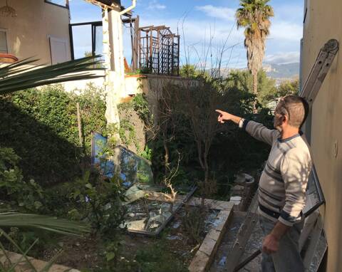 J Ai Vu La Dame Elle Avait Encore Des Flammes Sur Elle On En Sait Plus Sur L Explosion D Une Villa Qui A Fait Deux Blesses A La Seyne Var Matin J Ai Vu La Dame Elle Avait Encore Des Flammes Sur Elle On En Sait Plus Sur L Explosion D Une Villa Qui A Fait Deux Blesses A La Seyne Var Matin