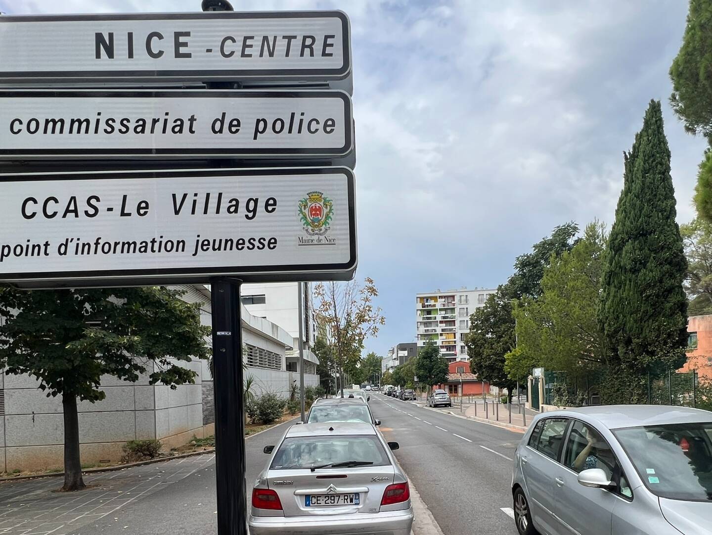 L'accident s'est produit rue Anatole-de-Monzie, derrière le commissariat de l'Ariane.