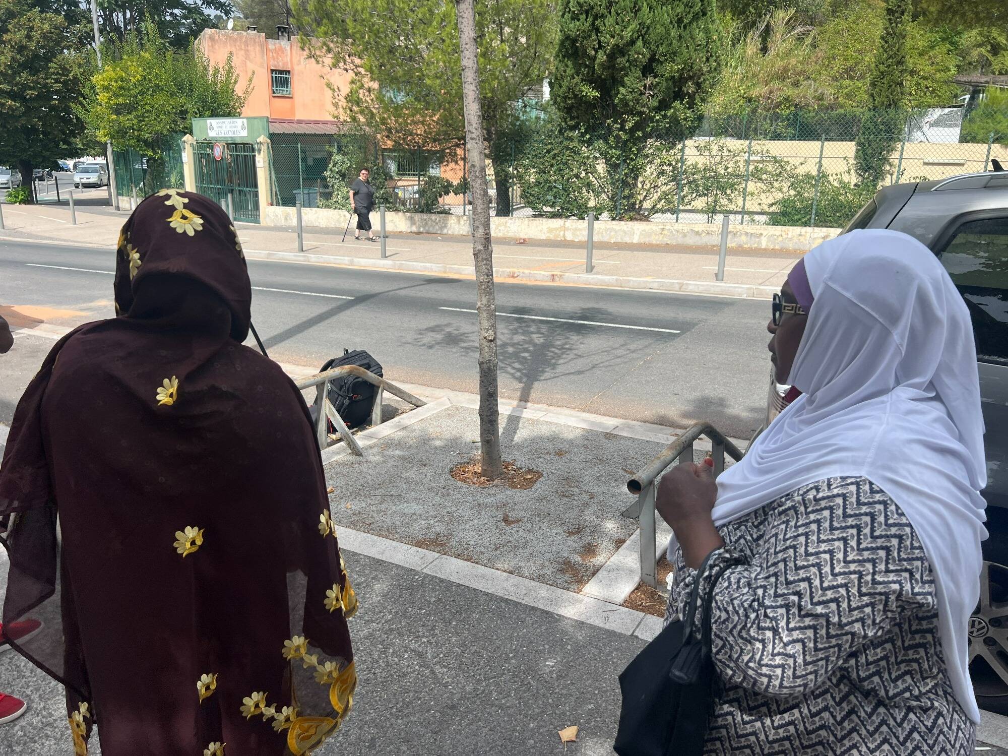 "J'ai entendu un boum incroyable": après la mort d'un adolescent de 14 ans à Nice, la communauté comorienne sous le choc