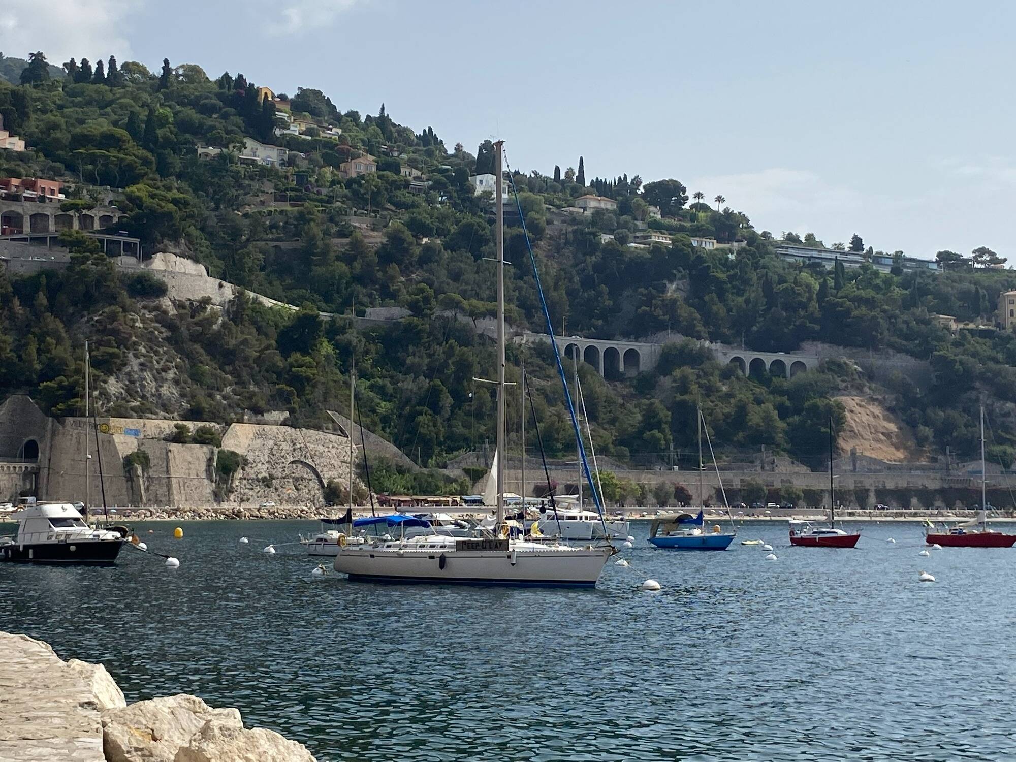 Un octogénaire décède sur la plage des Marinières à Villefranche-sur-mer