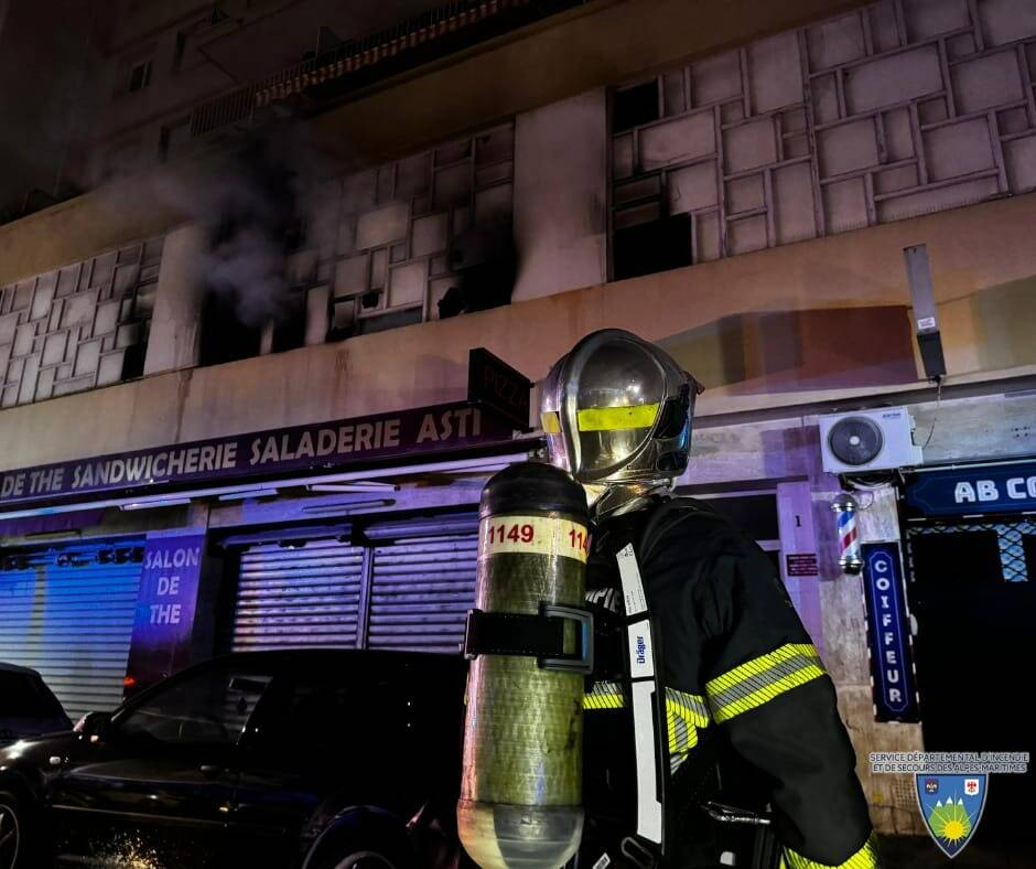 Un feu se déclare dans un box de parking, six personnes incommodées par les fumées cette nuit à Nice