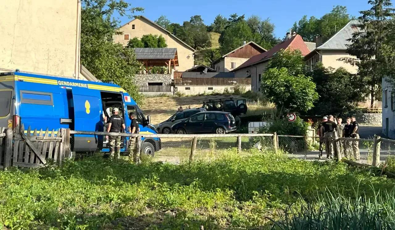 "Cette nouvelle déchirante était redoutée": les parents du petit Émile réagissent après la découverte des ossements