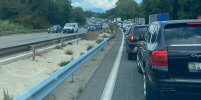 Un véhicule en panne sur l'autoroute A8 perturbe la circulation ce mercredi sur la Côte d'Azur