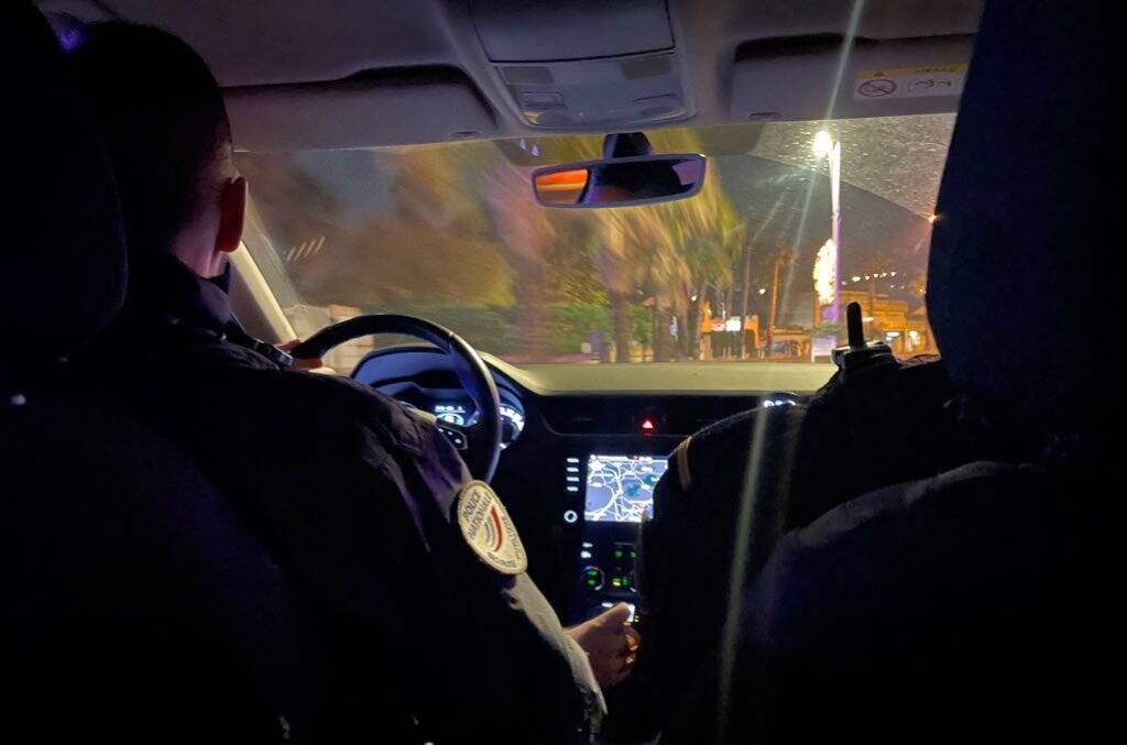 Excédé par les "groupes de jeunes", un maire interdit les regroupements de plus de deux personnes après 19 heures