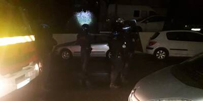 Deux policiers blessés par des tirs de mortiers d'artifice à Toulon pendant la nuit