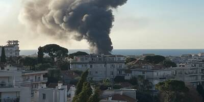 Vos images de l'incendie qui ravage un restaurant dans le centre-ville de Nice