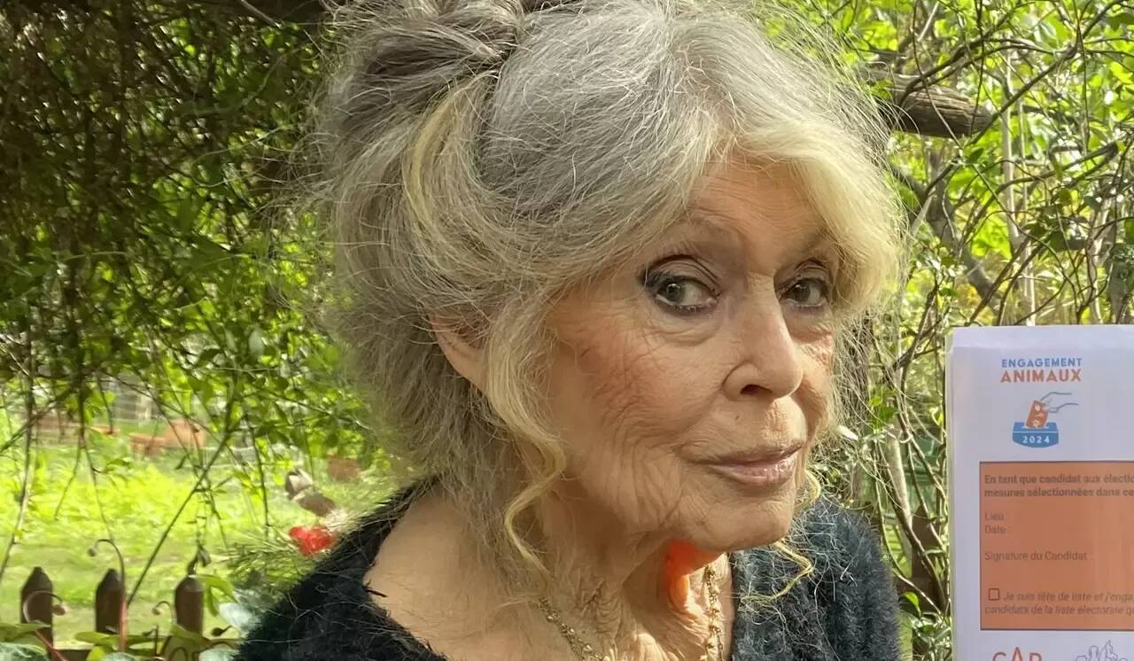 Chasse à courre: Brigitte Bardot envoie un sonotone à Emmanuel Macron pour se faire entendre