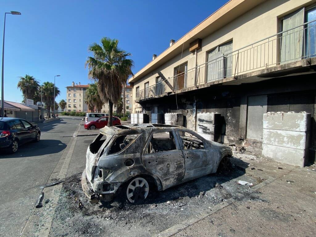 Violences urbaines: une quinzaine d'interpellations, une ancienne école dégradée... bilan de la nuit dernière dans le Var