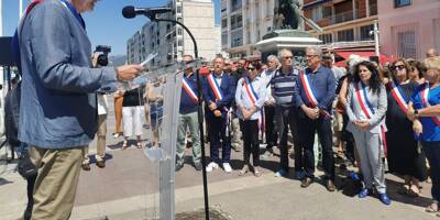 150 personnes devant la mairie de Toulon ce lundi pour dire 
