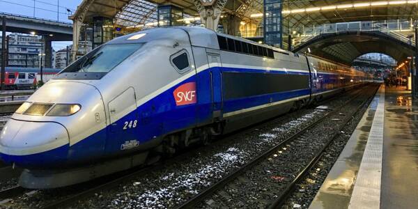 Un TGV en gare de Nice. Illustration. 