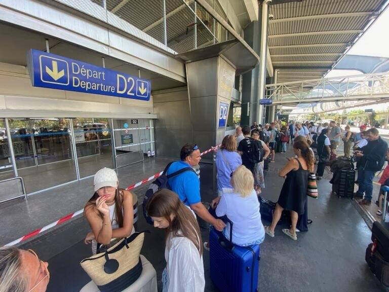 Le Terminal 1 de l'aéroport de Nice évacué pour un bagage abandonné