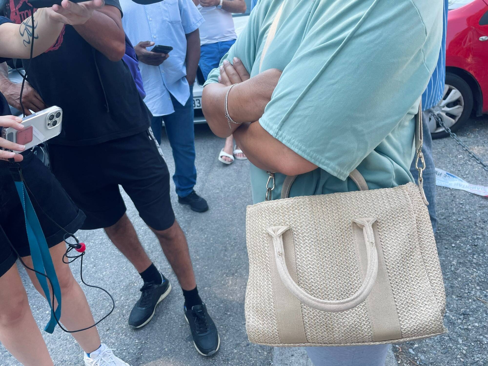 "Si c'est vraiment ça, ils ont été trop loin": à Nice, l'onde de choc et la colère après l'incendie qui a fait sept morts dans le quartier des Moulins