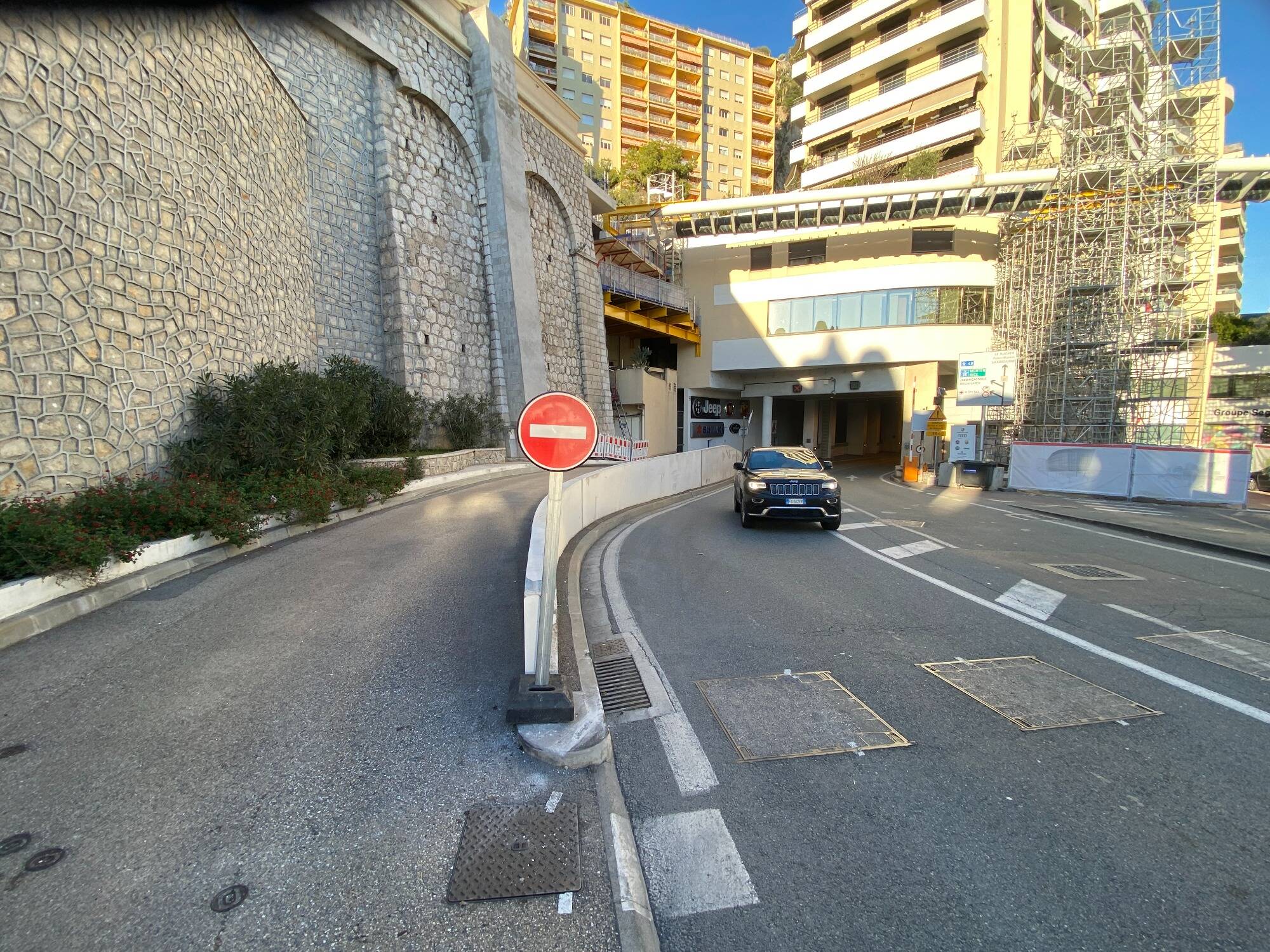 Une jeune femme est morte après un accident de la route ce dimanche à Monaco