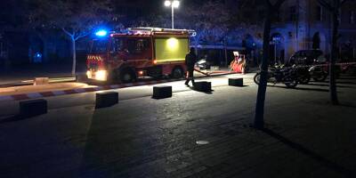 La place Garibaldi plongée dans le noir à Nice, les pompiers sur place