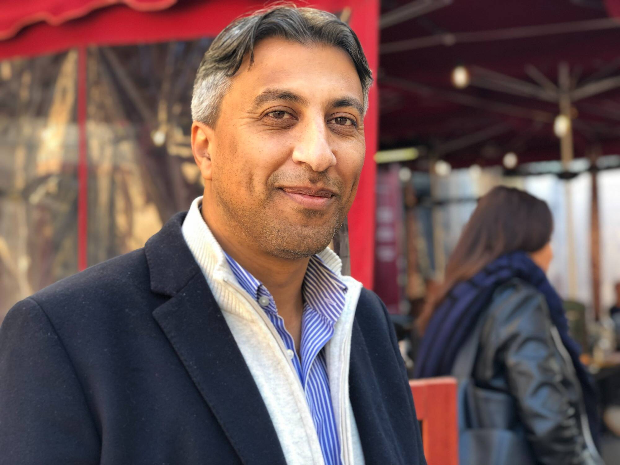 "Certains considéraient mon père comme un détail de l'affaire": à Aix, l'indignation du fils de Mohamed Darwich, assassiné avec Hélène Pastor