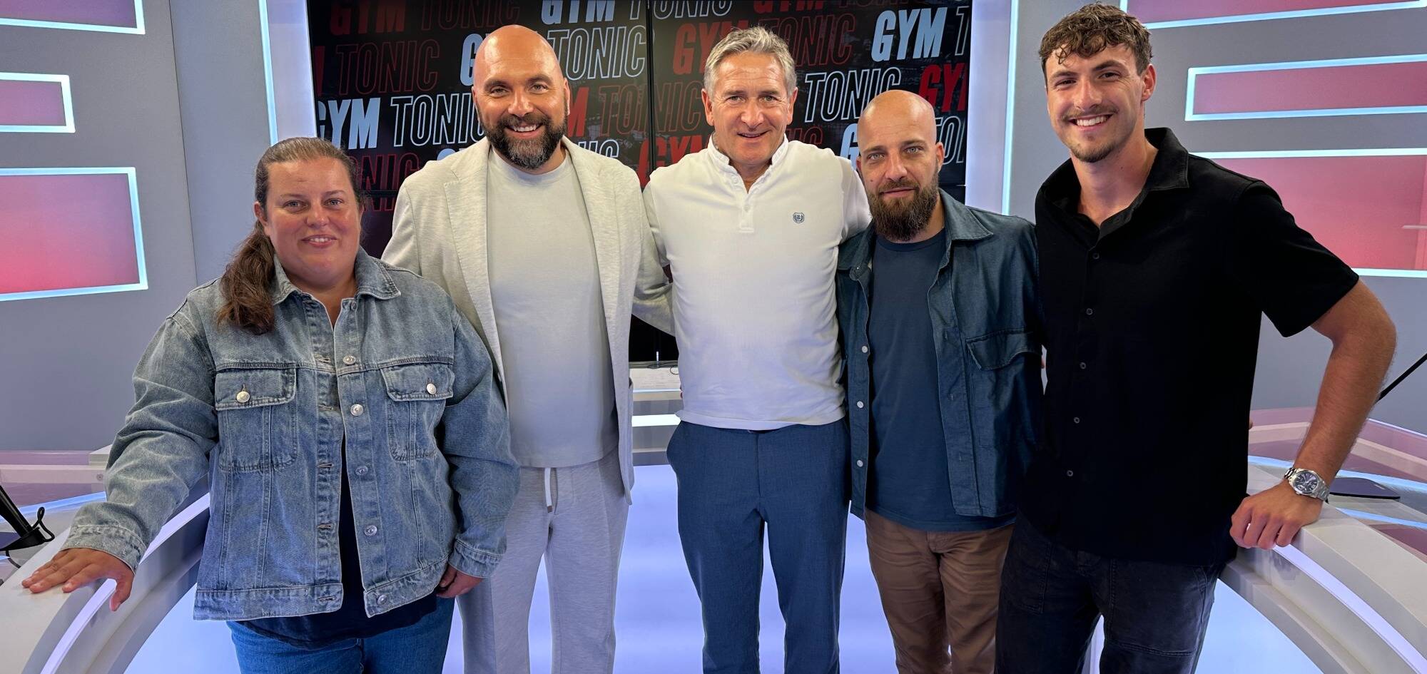 Entraîneur de Toulouse entre 2021 et 2023, Philippe Montanier, installé dans le coin, est l'invité du 127e numéro de Gym Tonic