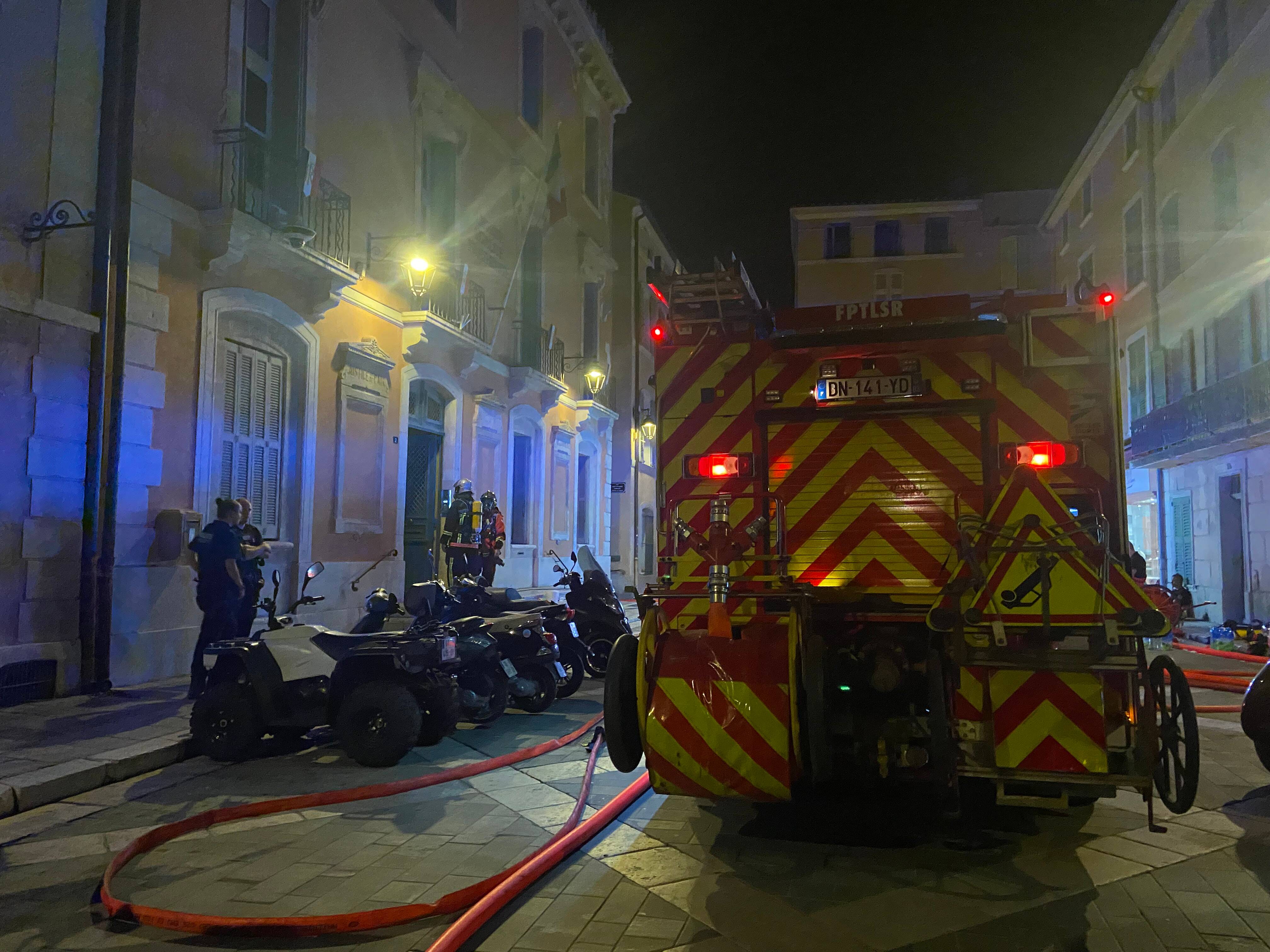 Un bureau de la mairie prend feu à Saint-Tropez, une enquête est en cours