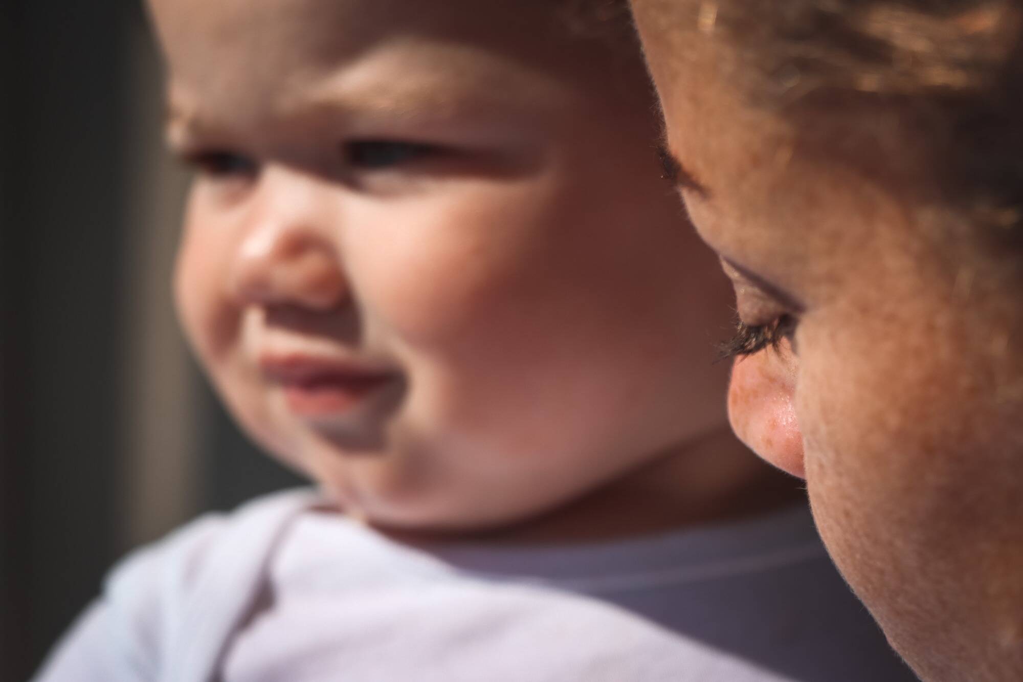 VIDEO. "Personne ne te dit que tu auras envie de te foutre en l'air", elles témoignent sans tabous sur la dépression post-partum