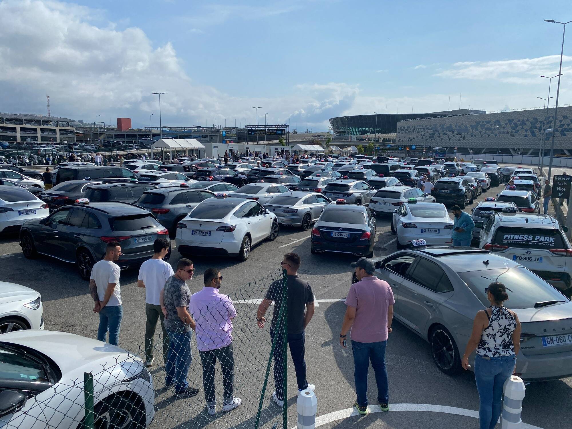 Un rassemblement des taxis prévu à l'aéroport de Nice vers 9 heures