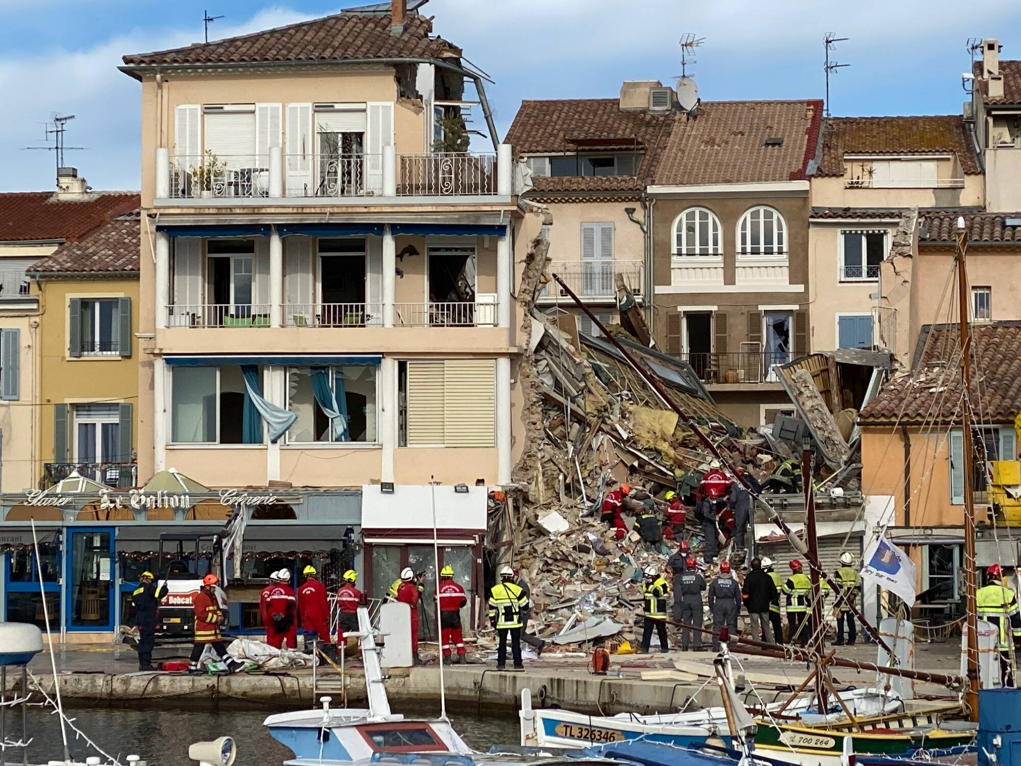Deux morts, un disparu, origine du drame... Ce que l'on sait ce mercredi matin sur l'effondrement d'un immeuble à Sanary