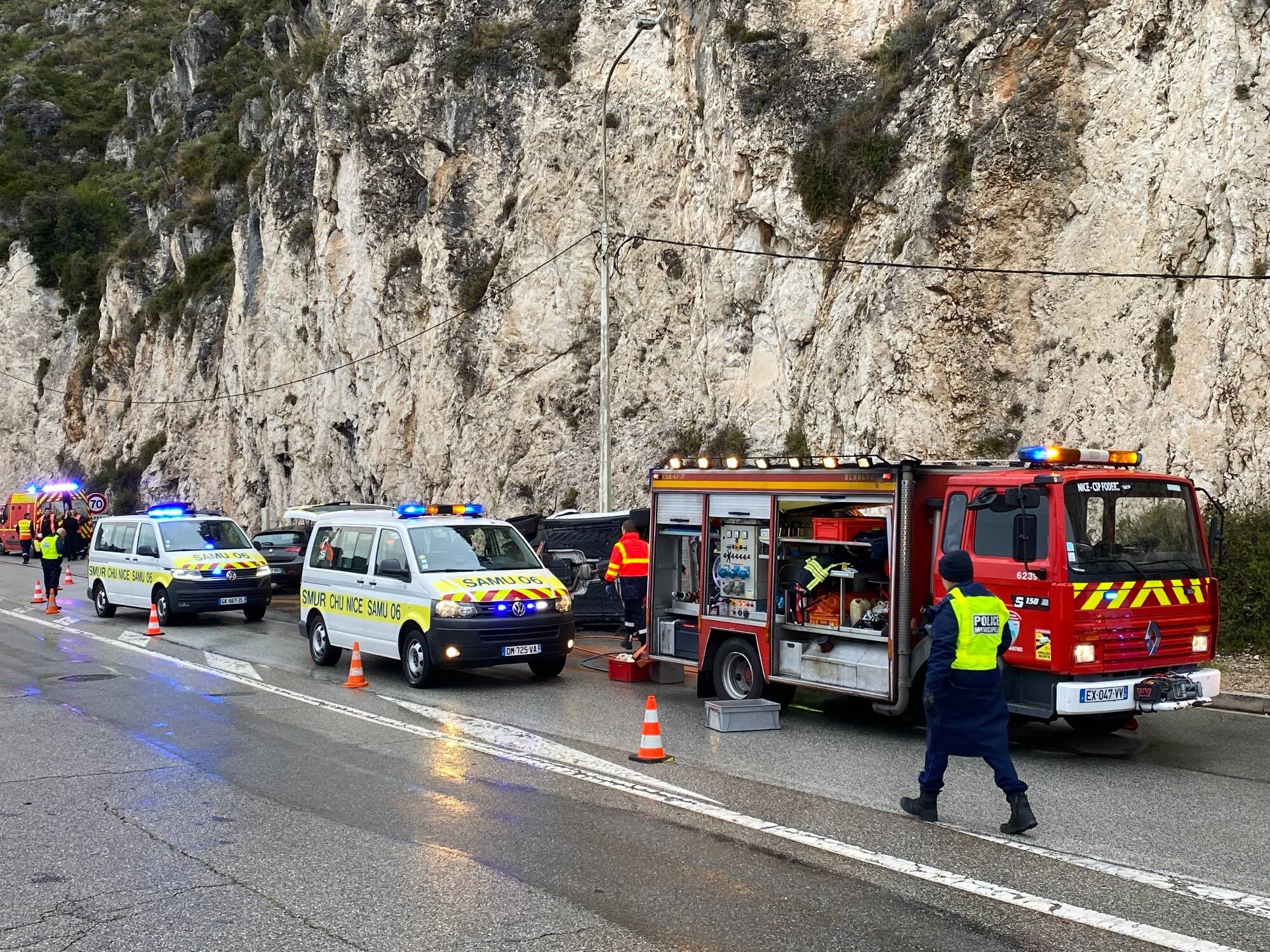 Cinq victimes, dont un enfant grièvement blessé, une enquête ouverte... Ce que l'on sait de l'accident de circulation survenu près de Nice