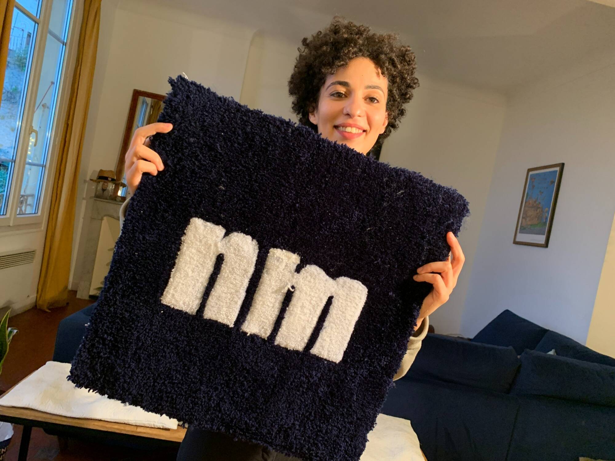 Elle propose des cours de tufting et du matériel à Nice: rencontre avec Karima pour découvrir cette pratique qui cartonne