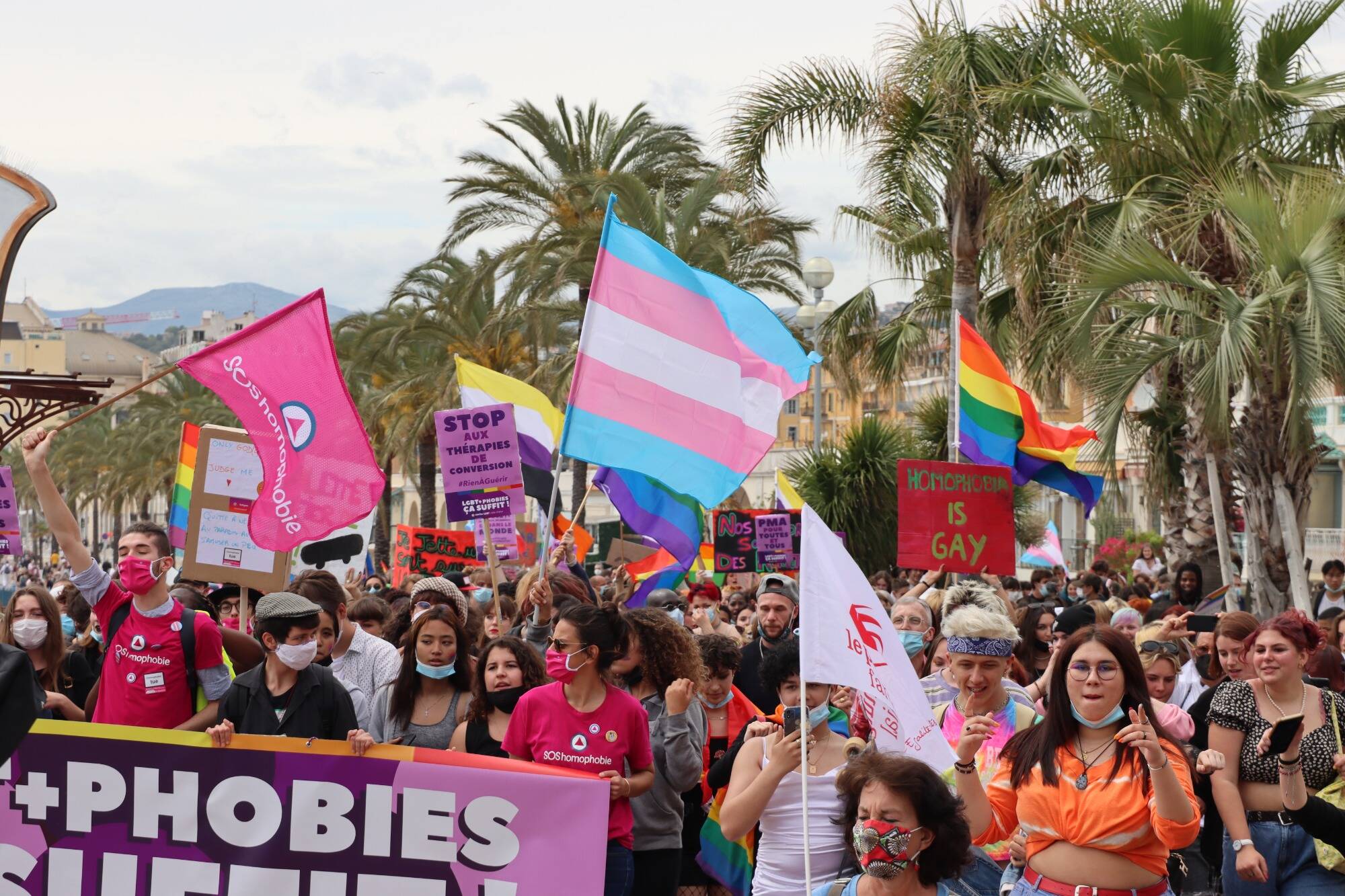 Elisabeth Borne annonce la création d'un poste d'"ambassadeur aux droits LGBT+" qui sera "nommé avant la fin de l'année"