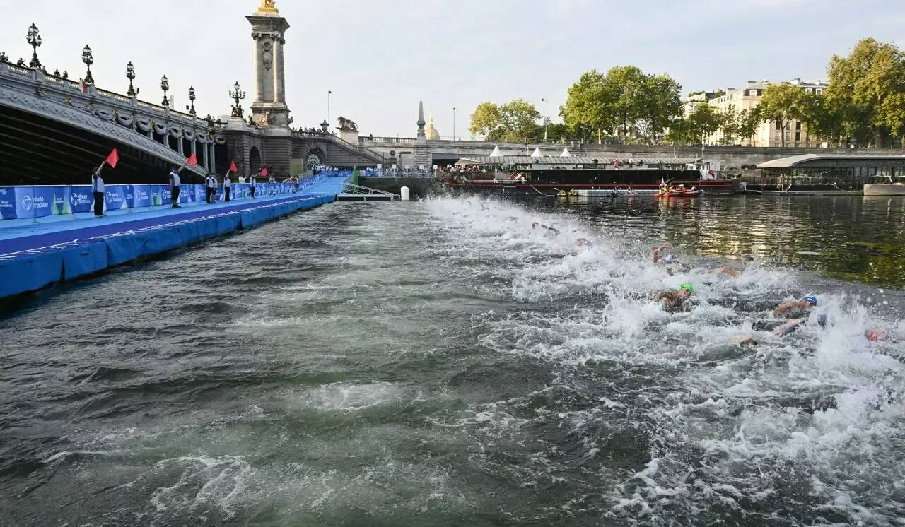 Débit trop fort et bactéries fécales... la Seine encore trop polluée à un mois de l'ouverture des JO-2024