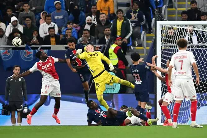 Philipp Köhn sera titulaire dans les buts de l'AS Monaco pour le match face à Nantes ce vendredi