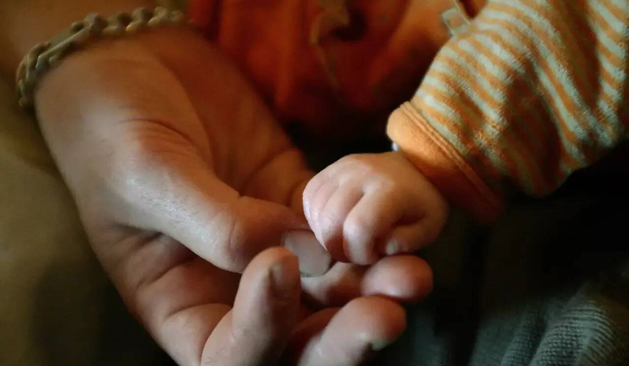 "Cela fait presque 10 ans qu'il règne en France": voici les prénoms qui devraient être les plus donnés en 2026