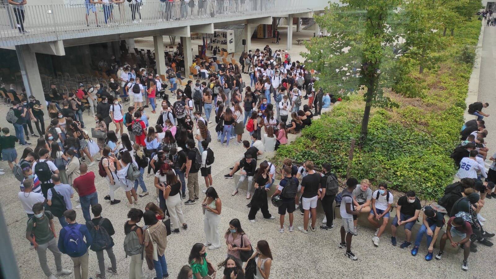 Alerte rouge dans les Alpes-Maritimes: les écoles seront-elles ouvertes ce vendredi? Le préfet a pris sa décision