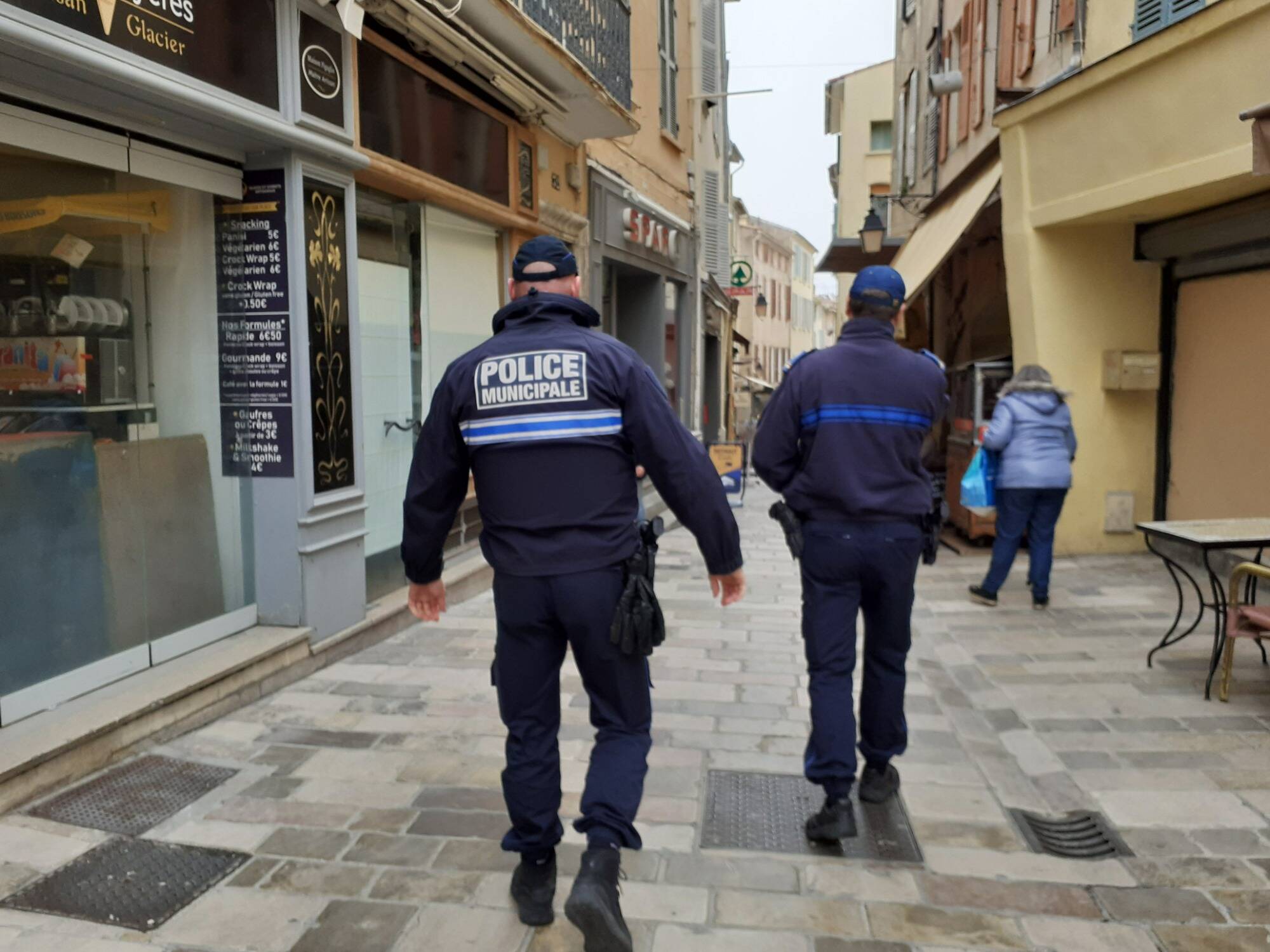 L'enquête de police met fin à la rumeur sur un meurtre dans le centre ancien de Hyères