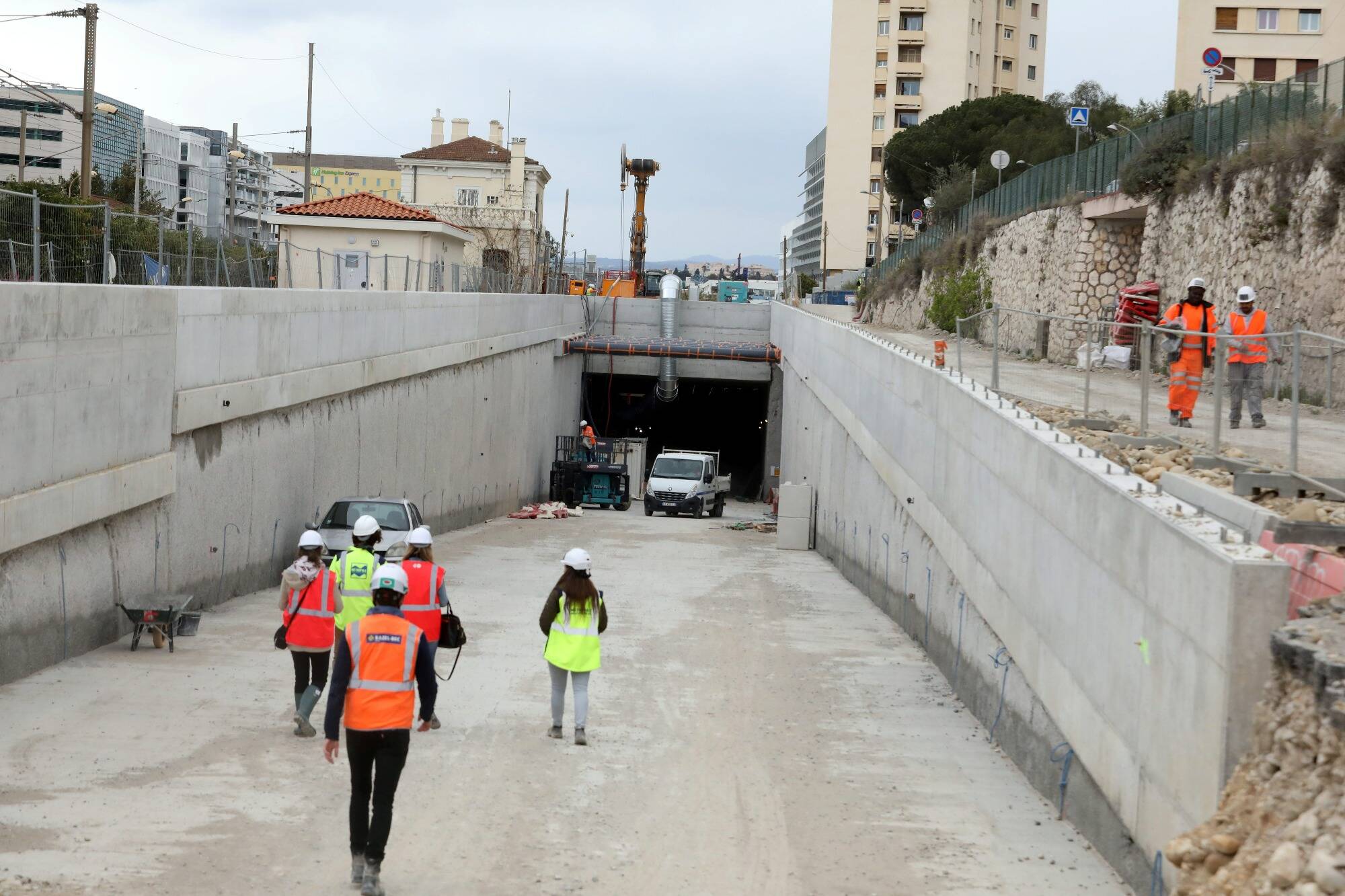 Où en est le tunnel raccordant la voie Mathis à l'A8 à Nice? On fait le