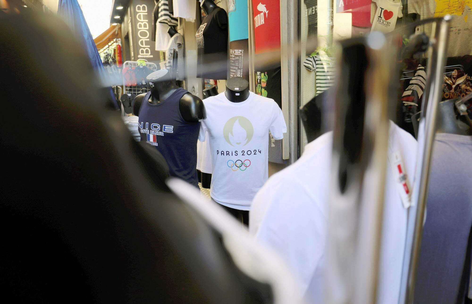 "On n'entend pas vraiment les gens parler des Jeux": après Le Tour, les JO ne soulèvent pas les foules à Nice