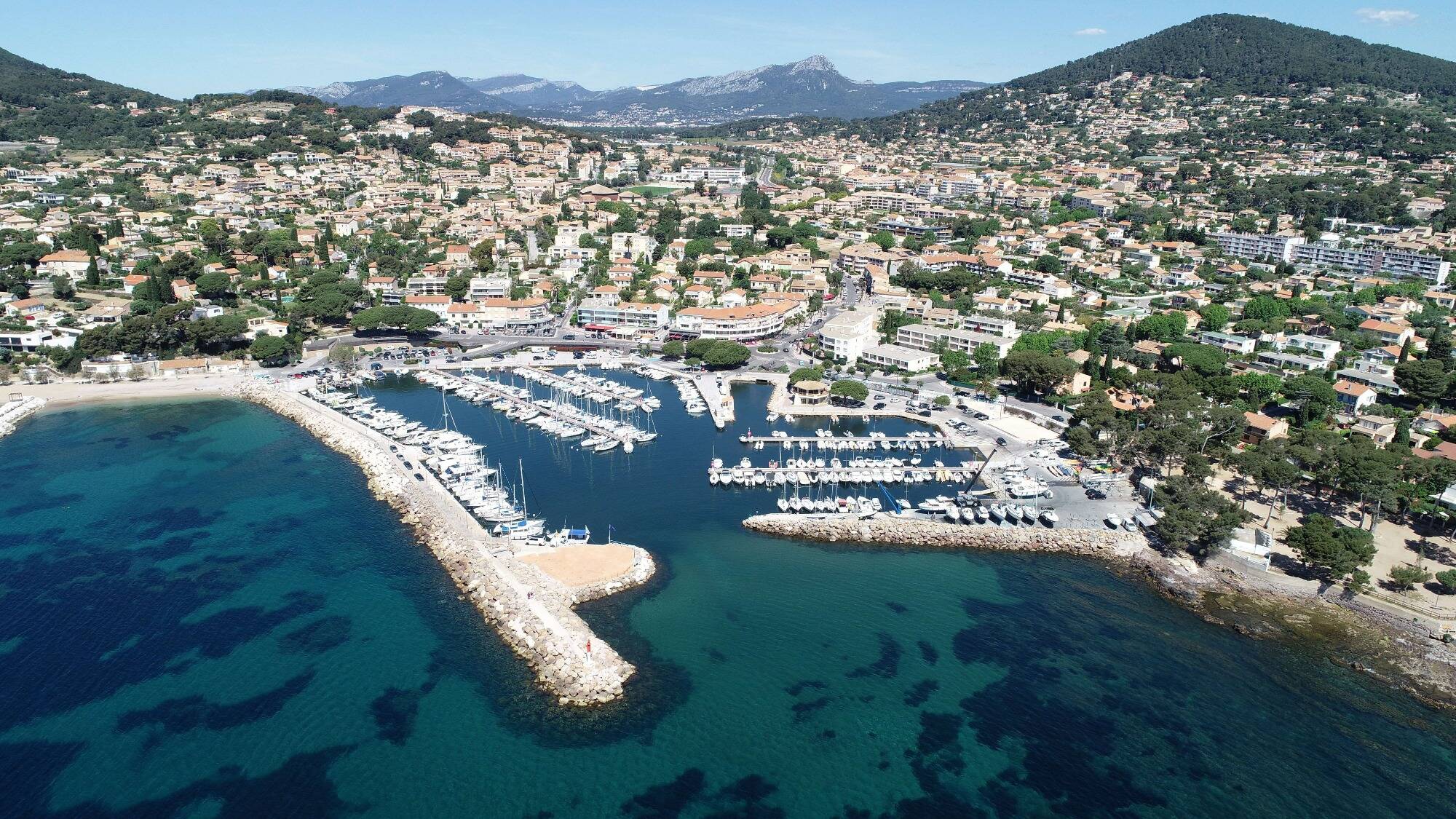 Emploi fictif à la mairie de Carqueiranne: la cour d'appel a prononcé jusqu'à 10 ans d'inéligibilité