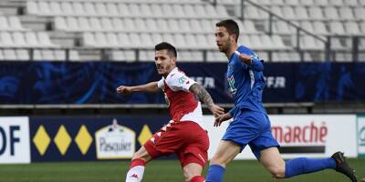 Stevan Jovetic sort sur blessure lors du match de l'AS Monaco contre Angers