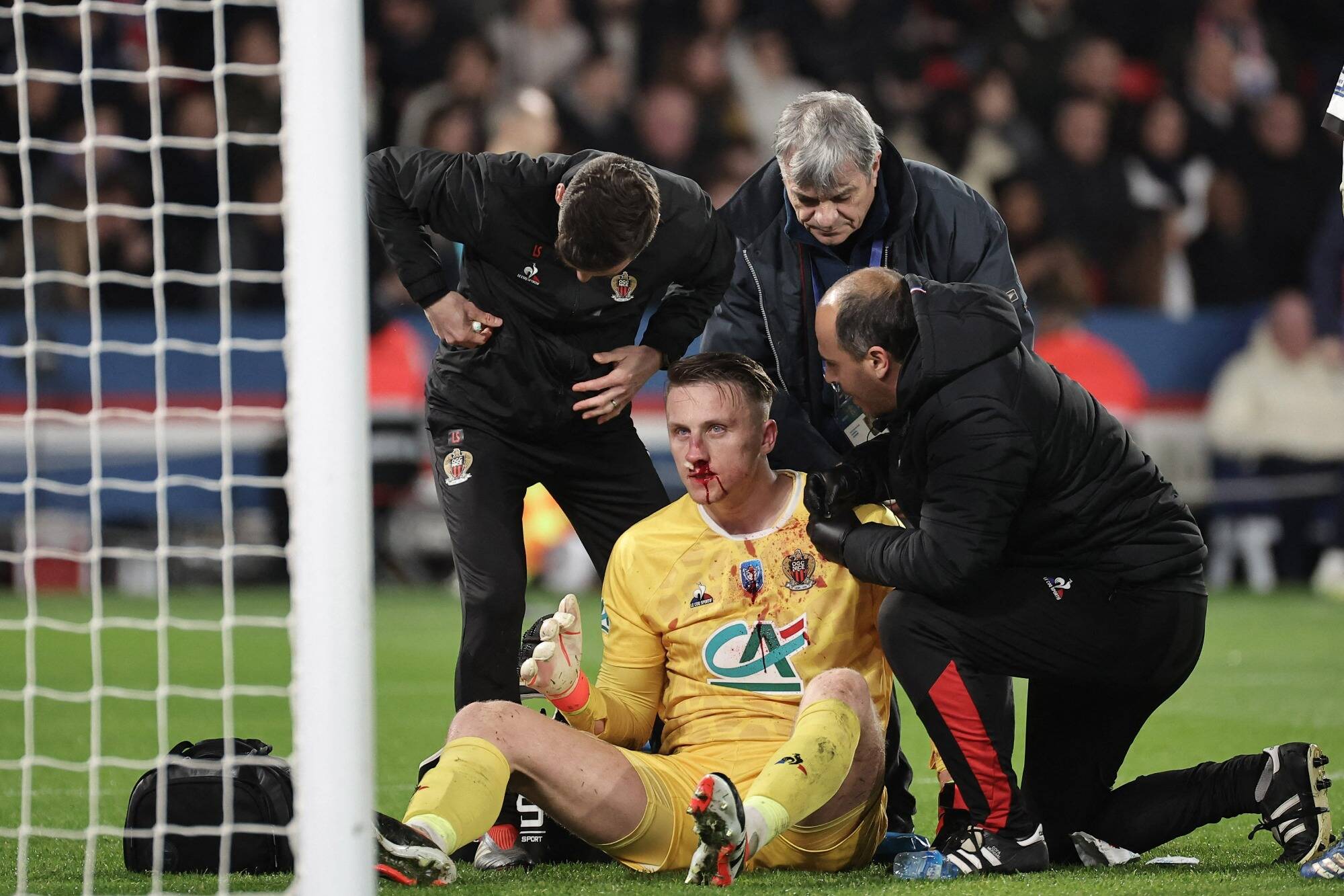 Victime d'une fracture du nez face au PSG, le gardien de l'OGC Nice Marcin Bulka est incertain face à Lens