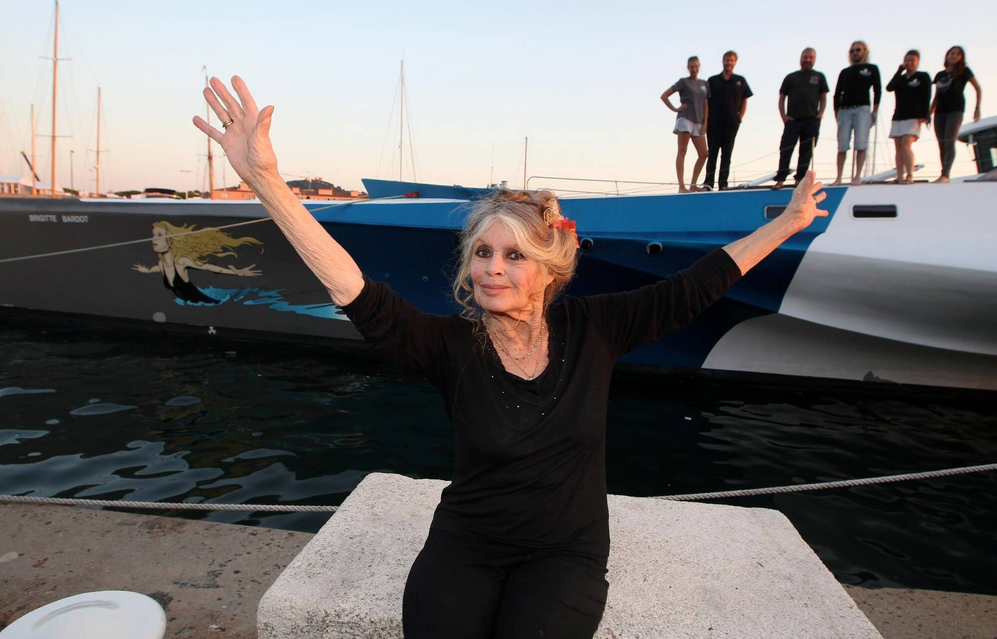 "Tant de gentillesse de tendresse et d'amour venant de vos coeurs ont bouleversé le mien": pour ses 89 ans, Brigitte Bardot adresse une lettre de remerciements à ses fans