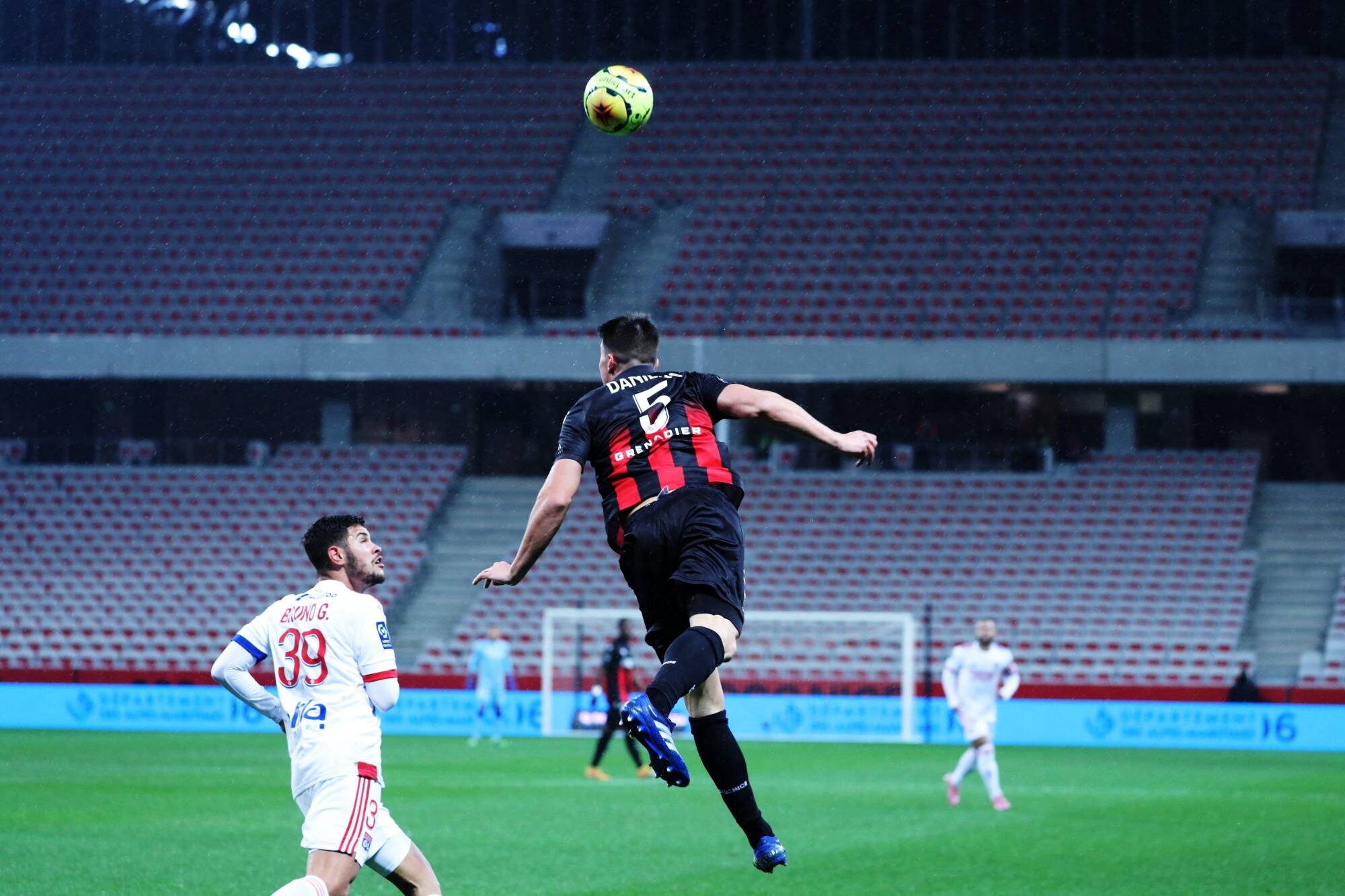 Comment la défense a plombé l'OGC Nice depuis la blessure de Dante