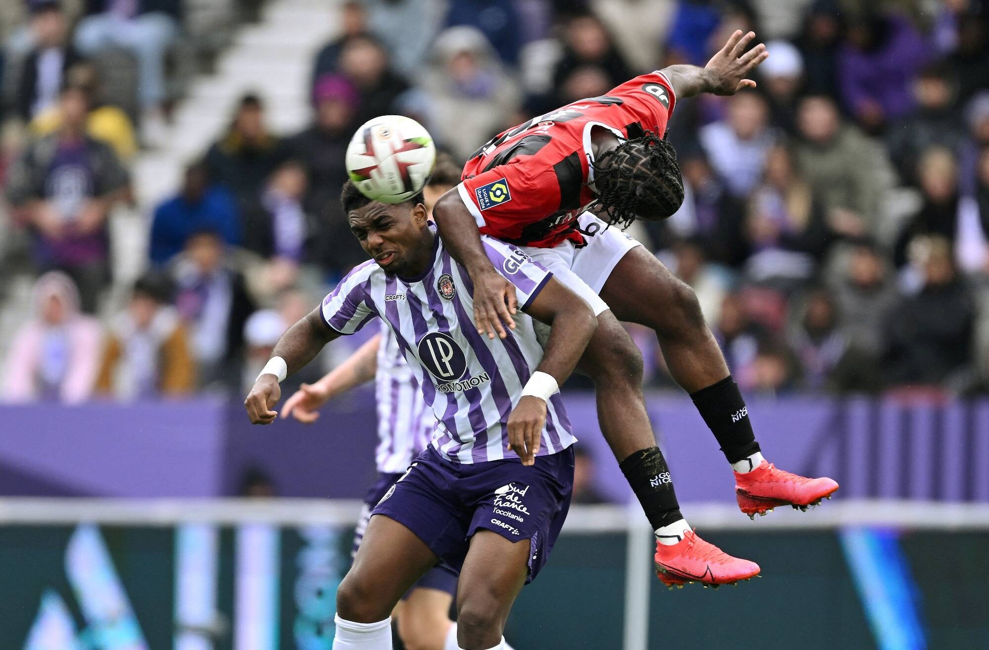 "On doit retrouver de la lucidité et de la fraîcheur mentale": à 10 journées de la fin de saison, l'OGC Nice à la croisée des chemins