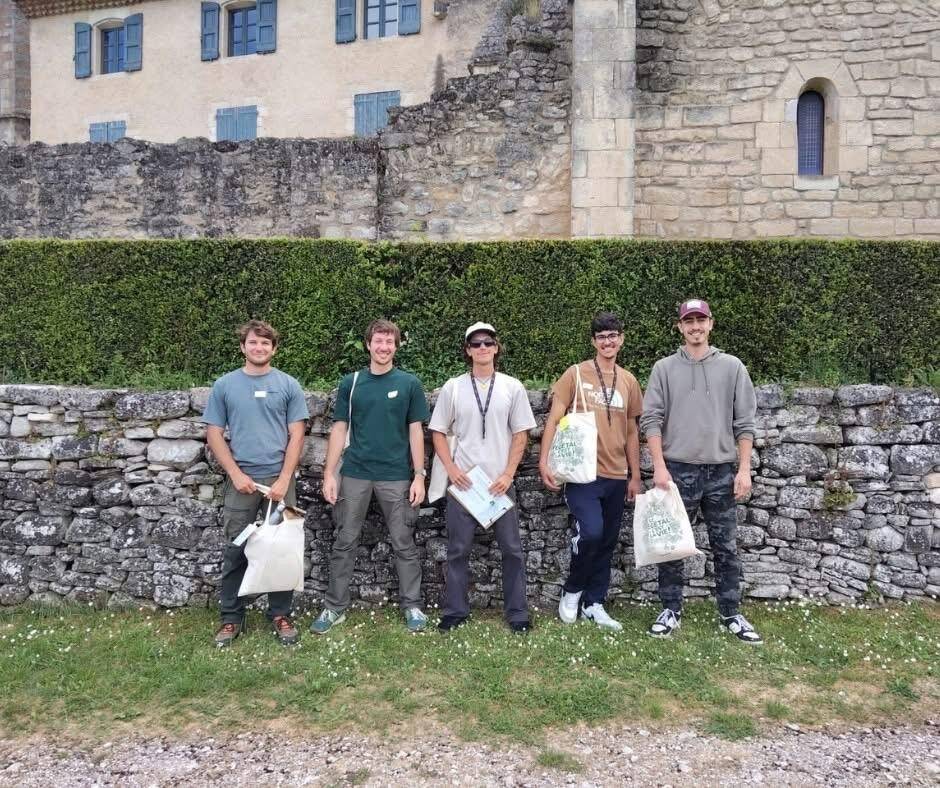 Cinq étudiants de l'école d'horticulture d'Antibes Campus Vert d'Azur terminent sur le podium d'un concours régional