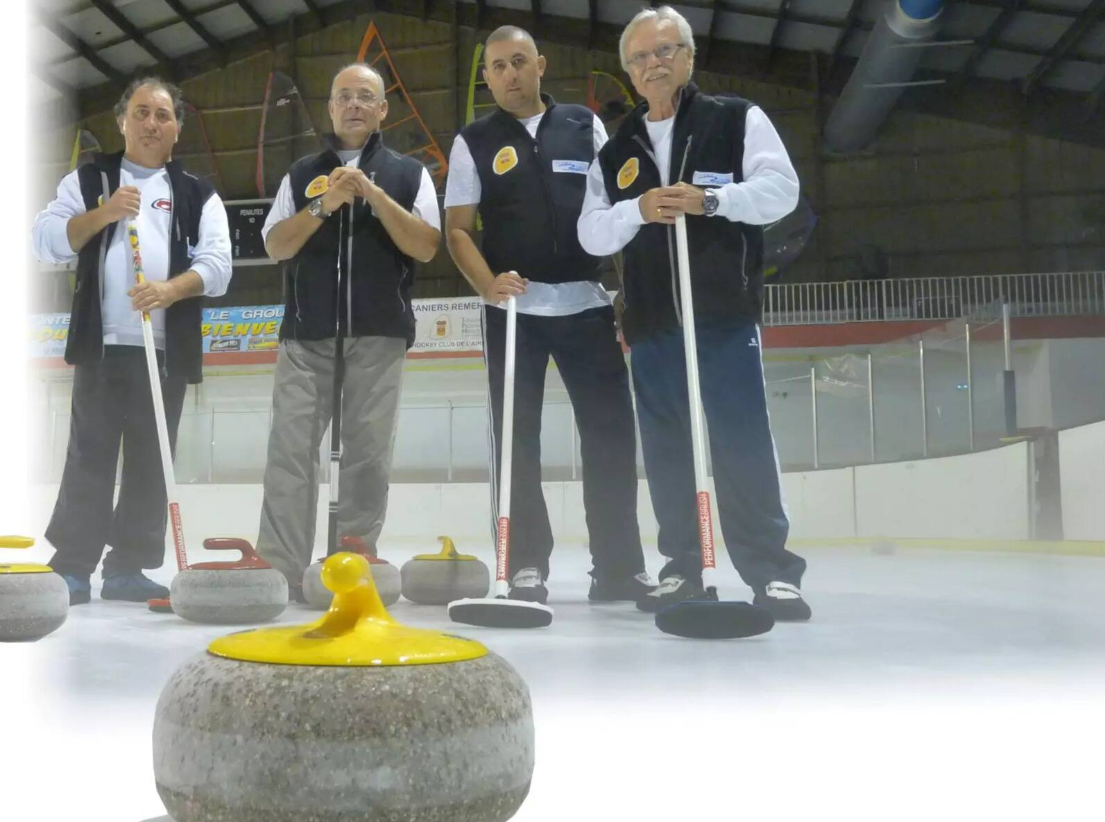 Pourquoi le seul club de curling du Var n'a-t-il toujours pas rouvert?